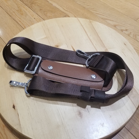 Brown adjustable bag strap - Picture 2 of 6